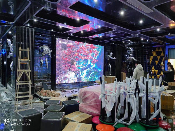 前郭尔罗斯室内P2.5全彩显示屏